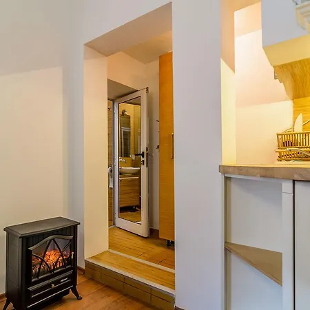 William Gladston 49 Apartment